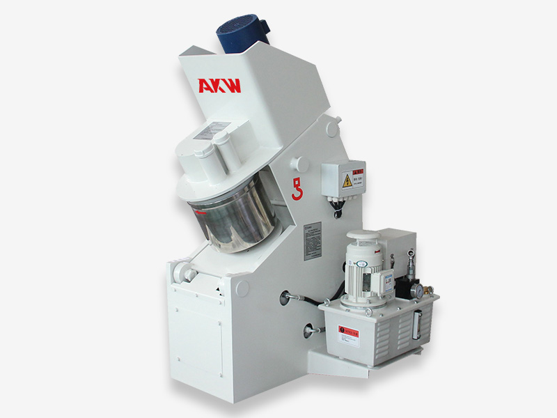 R02 Small granulator mixer